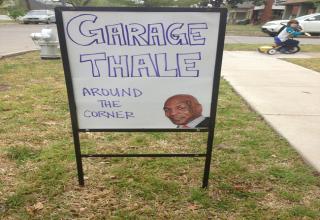 If you want people to come to your yard or garage sale, take a few tips from these marketing gurus.