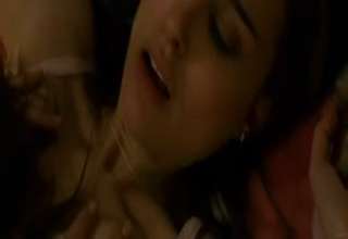 Natalie Portman Mila Kunis lesbisk sex video