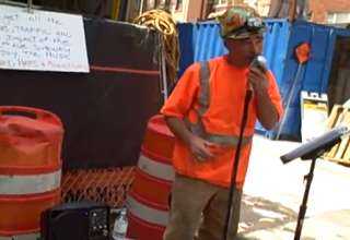 NYC Construction worker singing Frank Sinatra - Video | eBaum's World